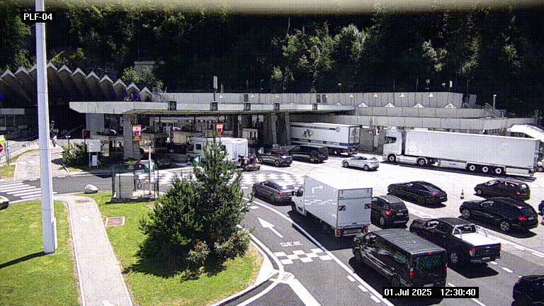 Webcam au péage du tunnel du Mont-Blanc, côté entrée France à Chamonix, au bout de l'A40