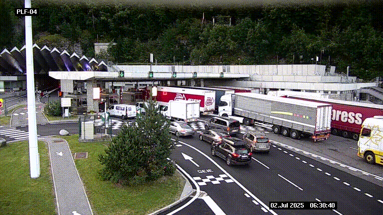 Webcam au péage du tunnel du Mont-Blanc, côté entrée France à Chamonix, au bout de l'A40