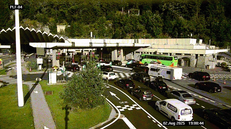 <h2>Webcam au péage du tunnel du Mont-Blanc, côté entrée France à Chamonix, au bout de l'A40</h2>