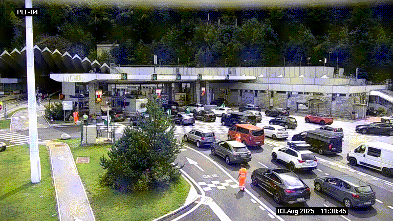 Webcam au péage du tunnel du Mont-Blanc, côté entrée France à Chamonix, au bout de l'A40