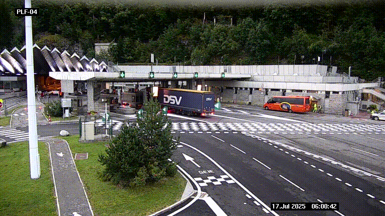 Webcam au péage du tunnel du Mont-Blanc, côté entrée France à Chamonix, au bout de l'A40