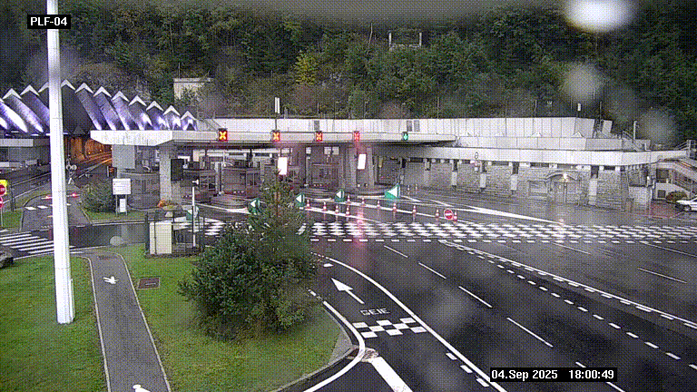 Webcam au péage du tunnel du Mont-Blanc, côté entrée France à Chamonix, au bout de l'A40