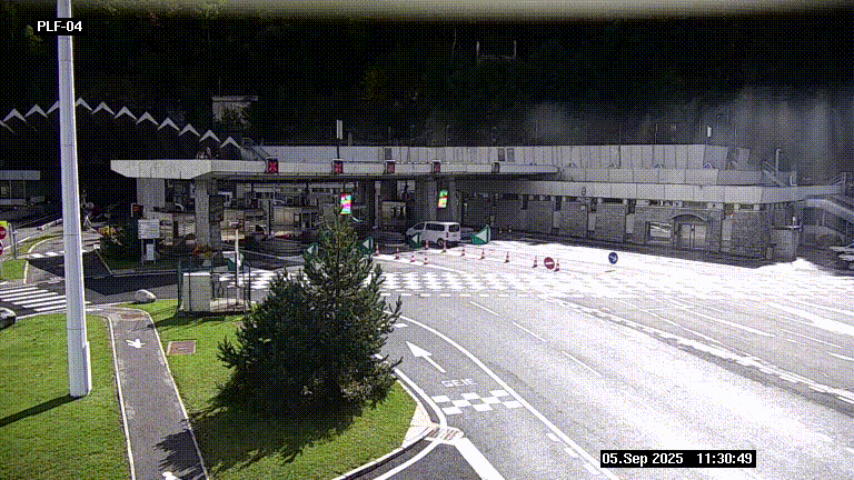 Webcam au péage du tunnel du Mont-Blanc, côté entrée France à Chamonix, au bout de l'A40
