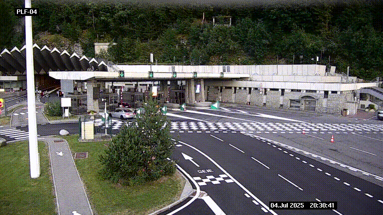 Webcam au péage du tunnel du Mont-Blanc, côté entrée France à Chamonix, au bout de l'A40