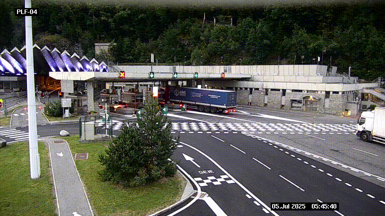 Webcam au péage du tunnel du Mont-Blanc, côté entrée France à Chamonix, au bout de l'A40