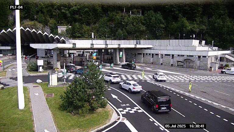 Webcam au péage du tunnel du Mont-Blanc, côté entrée France à Chamonix, au bout de l'A40
