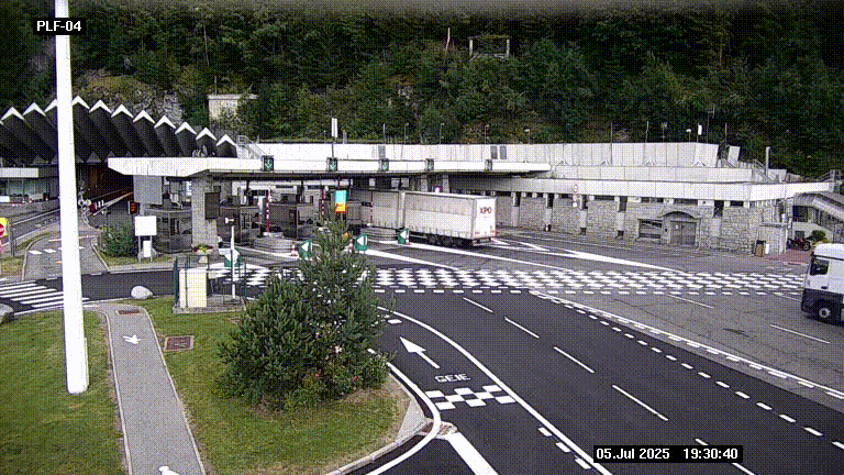 Webcam au péage du tunnel du Mont-Blanc, côté entrée France à Chamonix, au bout de l'A40