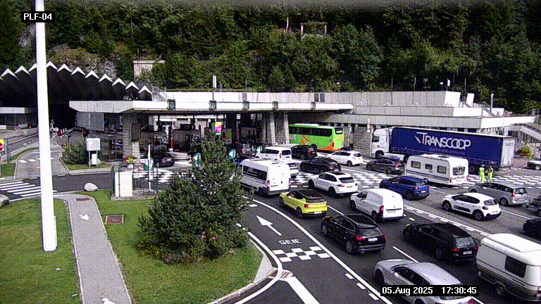 Webcam au péage du tunnel du Mont-Blanc, côté entrée France à Chamonix, au bout de l'A40