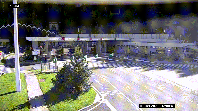 Webcam au péage du tunnel du Mont-Blanc, côté entrée France à Chamonix, au bout de l'A40