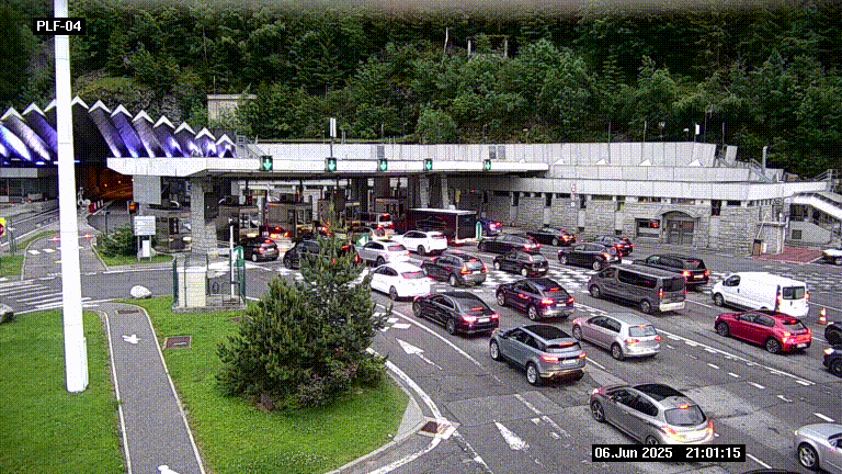 Webcam au péage du tunnel du Mont-Blanc, côté entrée France à Chamonix, au bout de l'A40