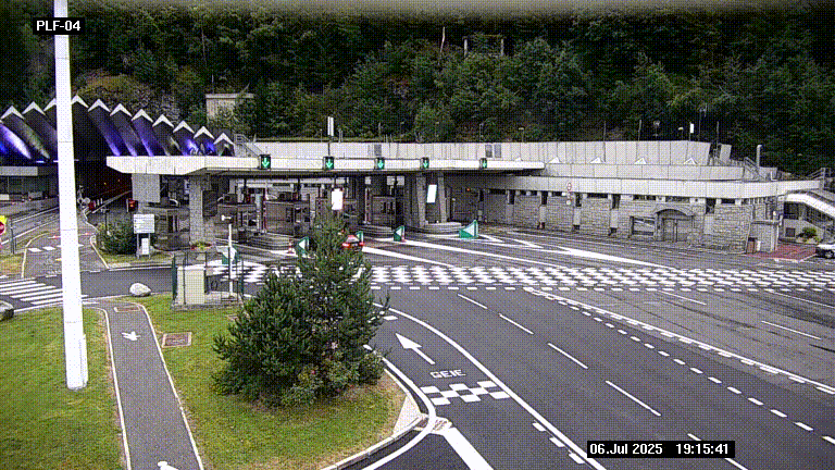 Webcam au péage du tunnel du Mont-Blanc, côté entrée France à Chamonix, au bout de l'A40