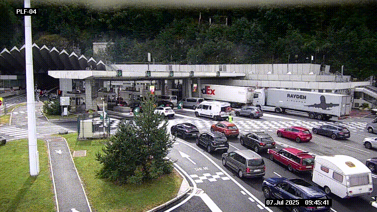 Webcam au péage du tunnel du Mont-Blanc, côté entrée France à Chamonix, au bout de l'A40