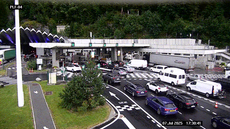 Webcam au péage du tunnel du Mont-Blanc, côté entrée France à Chamonix, au bout de l'A40
