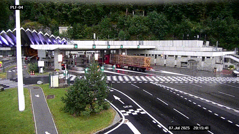 Webcam au péage du tunnel du Mont-Blanc, côté entrée France à Chamonix, au bout de l'A40