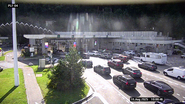 Webcam au péage du tunnel du Mont-Blanc, côté entrée France à Chamonix, au bout de l'A40