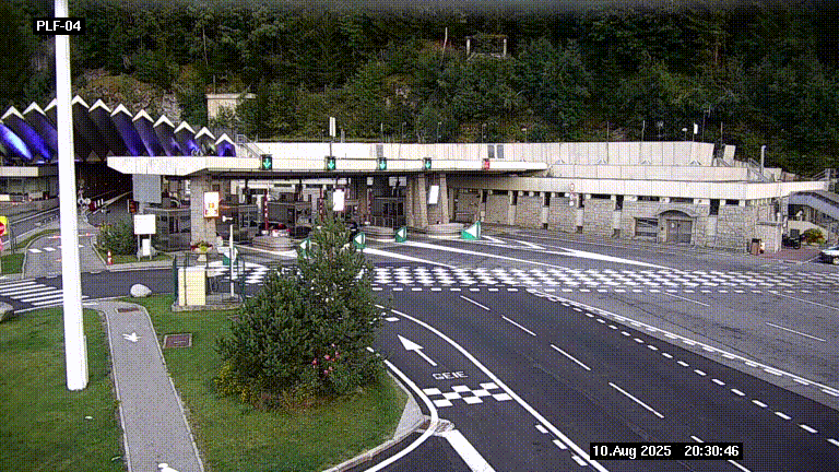 Webcam au péage du tunnel du Mont-Blanc, côté entrée France à Chamonix, au bout de l'A40