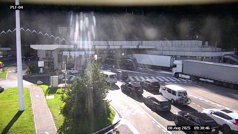 Webcam au péage du tunnel du Mont-Blanc, côté entrée France à Chamonix, au bout de l'A40