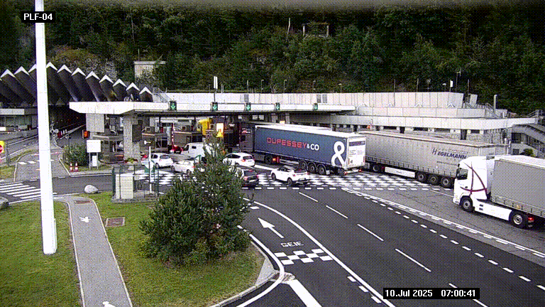 Webcam au péage du tunnel du Mont-Blanc, côté entrée France à Chamonix, au bout de l'A40