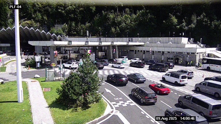 Webcam au péage du tunnel du Mont-Blanc, côté entrée France à Chamonix, au bout de l'A40
