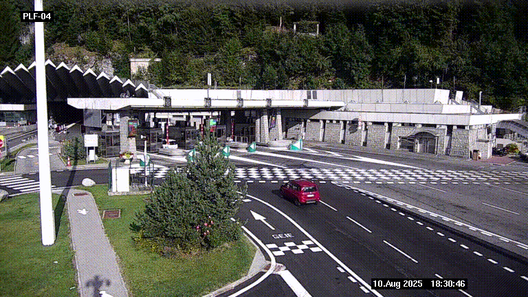 Webcam au péage du tunnel du Mont-Blanc, côté entrée France à Chamonix, au bout de l'A40
