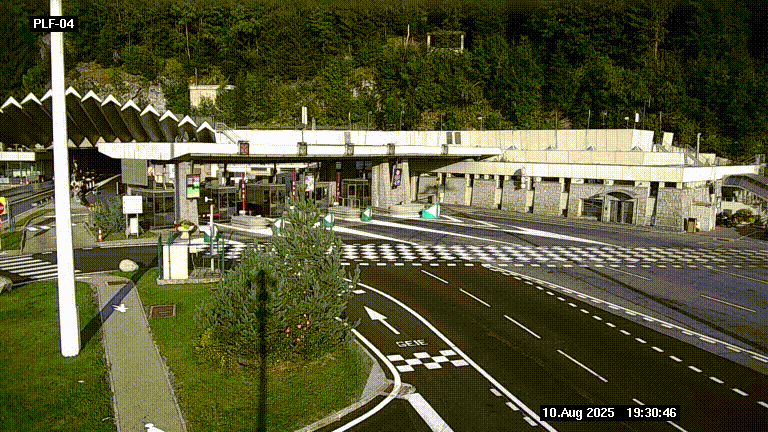 Webcam au péage du tunnel du Mont-Blanc, côté entrée France à Chamonix, au bout de l'A40