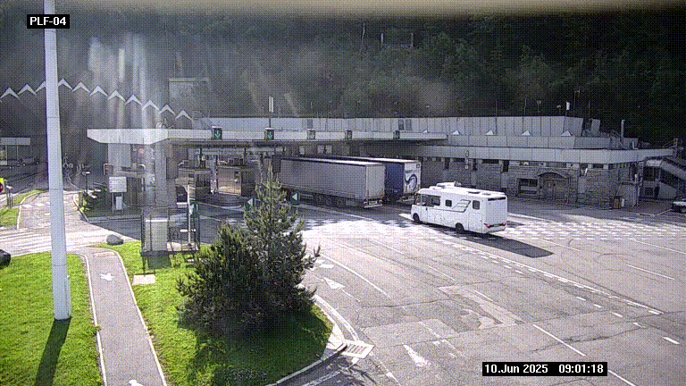 Webcam au péage du tunnel du Mont-Blanc, côté entrée France à Chamonix, au bout de l'A40