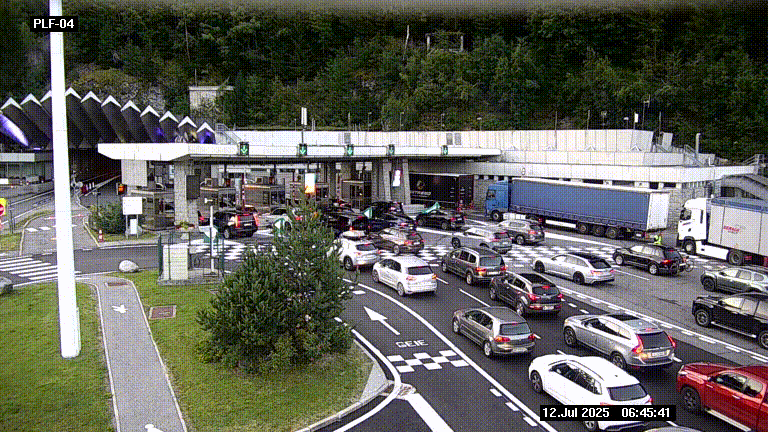 Webcam au péage du tunnel du Mont-Blanc, côté entrée France à Chamonix, au bout de l'A40