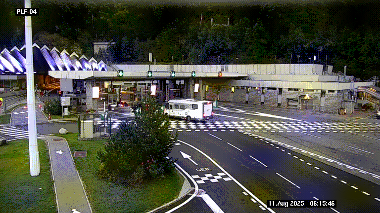 Webcam au péage du tunnel du Mont-Blanc, côté entrée France à Chamonix, au bout de l'A40