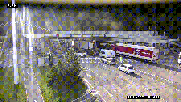 Webcam au péage du tunnel du Mont-Blanc, côté entrée France à Chamonix, au bout de l'A40