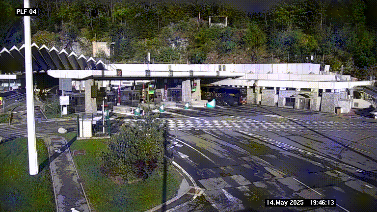 Webcam au péage du tunnel du Mont-Blanc, côté entrée France à Chamonix, au bout de l'A40