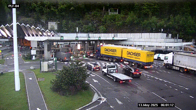 <h2>Webcam au péage du tunnel du Mont-Blanc, côté entrée France à Chamonix, au bout de l'A40</h2>