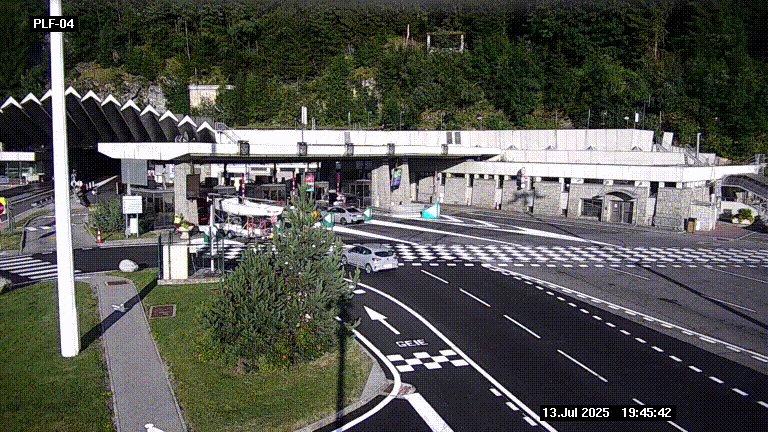 Webcam au péage du tunnel du Mont-Blanc, côté entrée France à Chamonix, au bout de l'A40