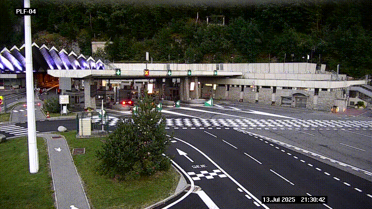 Webcam au péage du tunnel du Mont-Blanc, côté entrée France à Chamonix, au bout de l'A40
