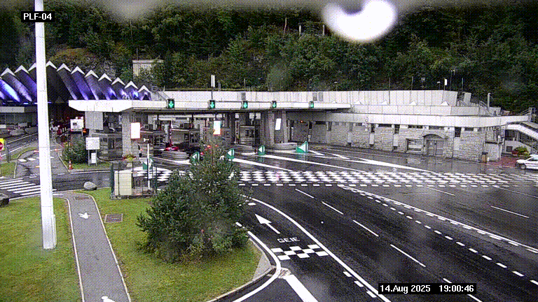 Webcam au péage du tunnel du Mont-Blanc, côté entrée France à Chamonix, au bout de l'A40