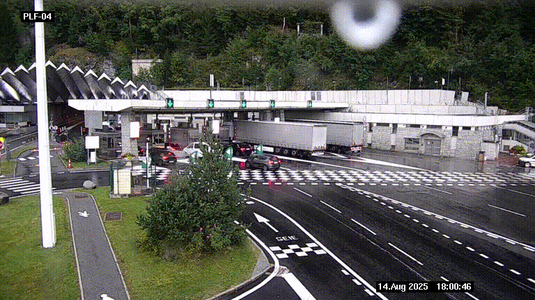 Webcam au péage du tunnel du Mont-Blanc, côté entrée France à Chamonix, au bout de l'A40
