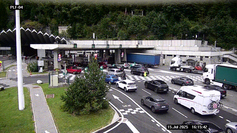 Webcam au péage du tunnel du Mont-Blanc, côté entrée France à Chamonix, au bout de l'A40