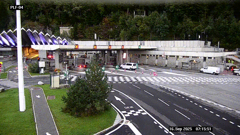 <h2>Webcam au péage du tunnel du Mont-Blanc, côté entrée France à Chamonix, au bout de l'A40</h2>