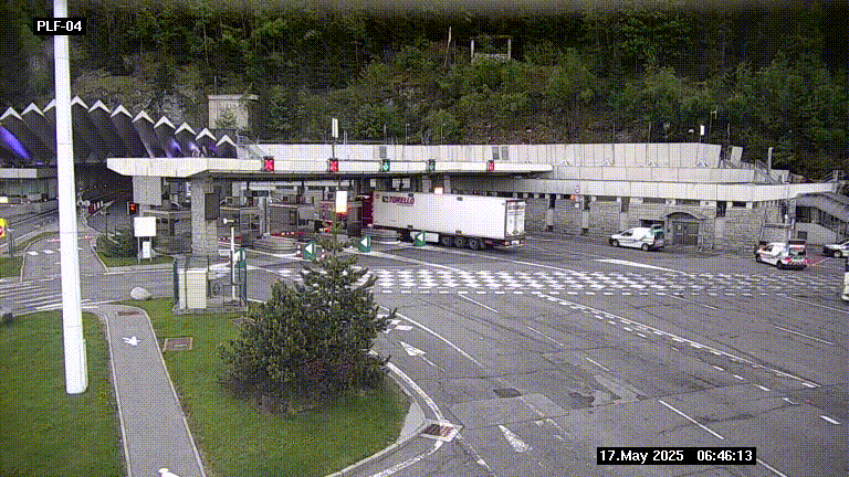 Webcam au péage du tunnel du Mont-Blanc, côté entrée France à Chamonix, au bout de l'A40