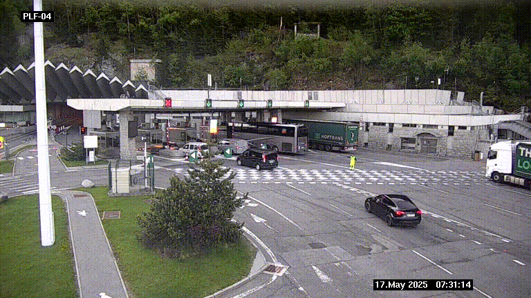 Webcam au péage du tunnel du Mont-Blanc, côté entrée France à Chamonix, au bout de l'A40