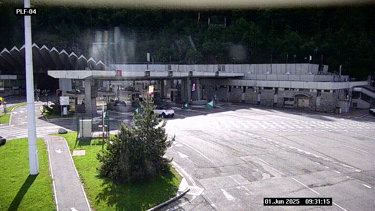 Webcam au péage du tunnel du Mont-Blanc, côté entrée France à Chamonix, au bout de l'A40