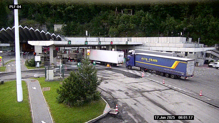 Webcam au péage du tunnel du Mont-Blanc, côté entrée France à Chamonix, au bout de l'A40