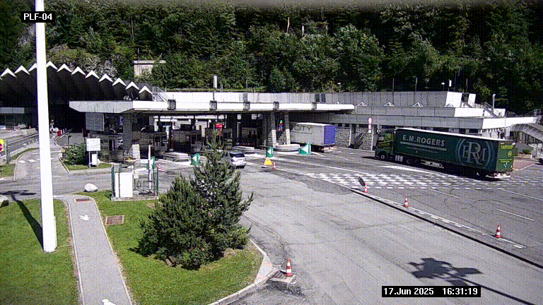 Webcam au péage du tunnel du Mont-Blanc, côté entrée France à Chamonix, au bout de l'A40