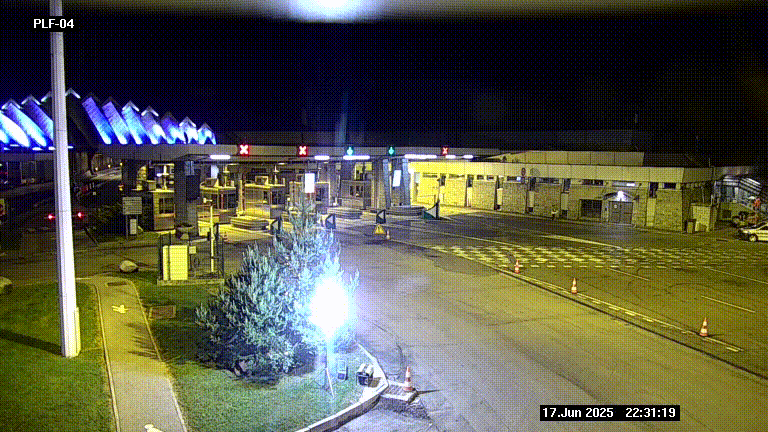 Webcam au péage du tunnel du Mont-Blanc, côté entrée France à Chamonix, au bout de l'A40