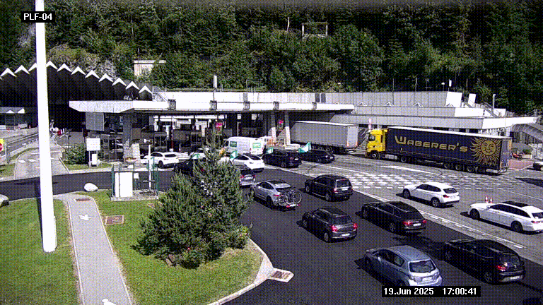 Webcam au péage du tunnel du Mont-Blanc, côté entrée France à Chamonix, au bout de l'A40