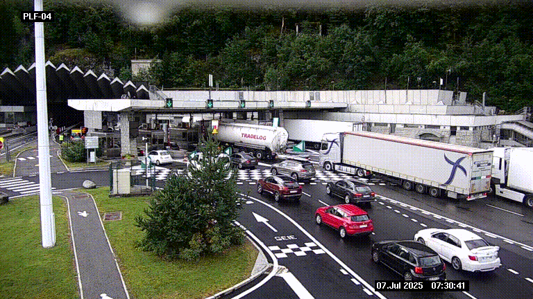 Webcam au péage du tunnel du Mont-Blanc, côté entrée France à Chamonix, au bout de l'A40