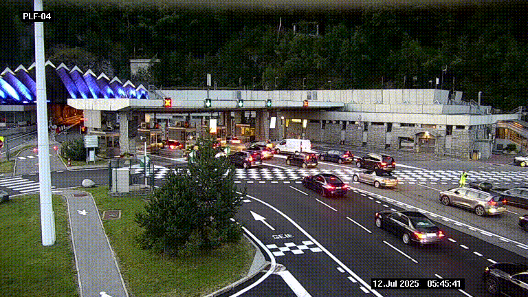 Webcam au péage du tunnel du Mont-Blanc, côté entrée France à Chamonix, au bout de l'A40
