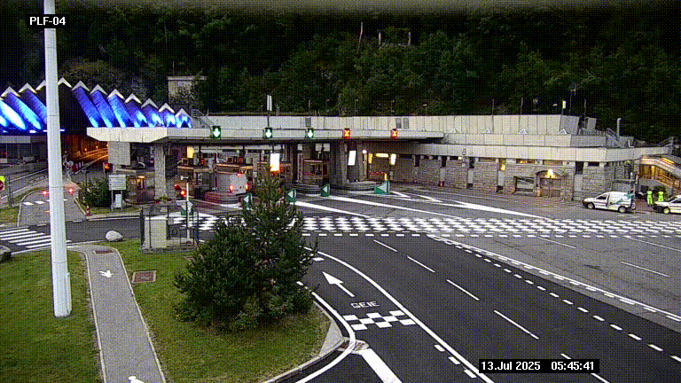 Webcam au péage du tunnel du Mont-Blanc, côté entrée France à Chamonix, au bout de l'A40