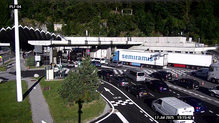 Webcam au péage du tunnel du Mont-Blanc, côté entrée France à Chamonix, au bout de l'A40