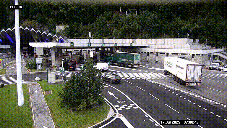 Webcam au péage du tunnel du Mont-Blanc, côté entrée France à Chamonix, au bout de l'A40