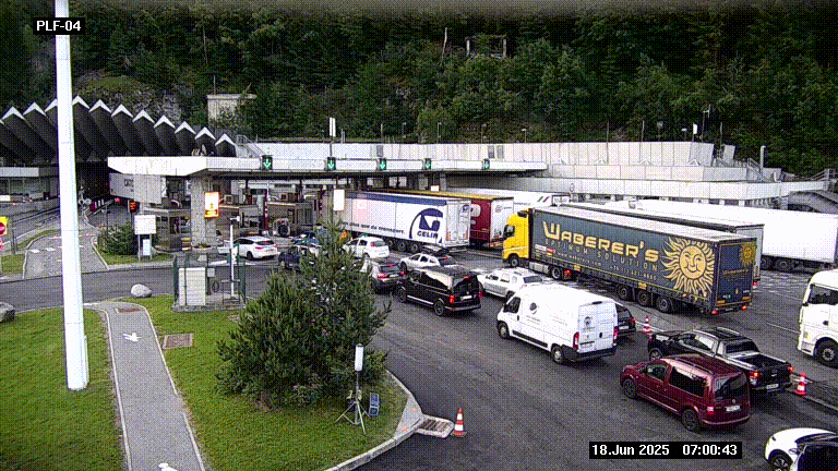 Webcam au péage du tunnel du Mont-Blanc, côté entrée France à Chamonix, au bout de l'A40